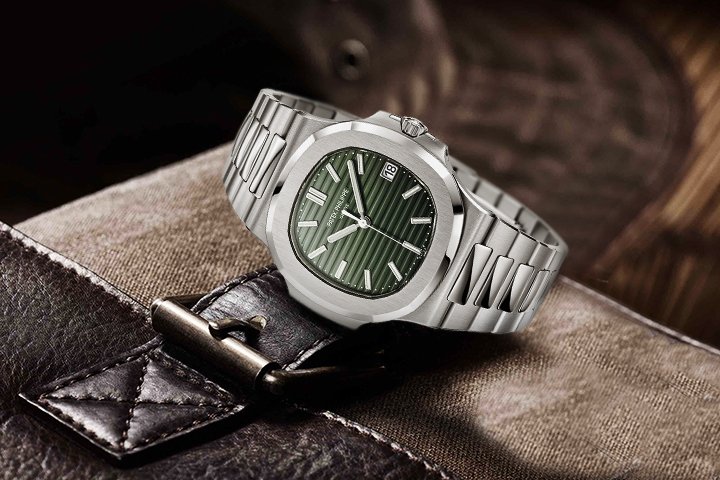 Patek Philippe Nautilus Reviews